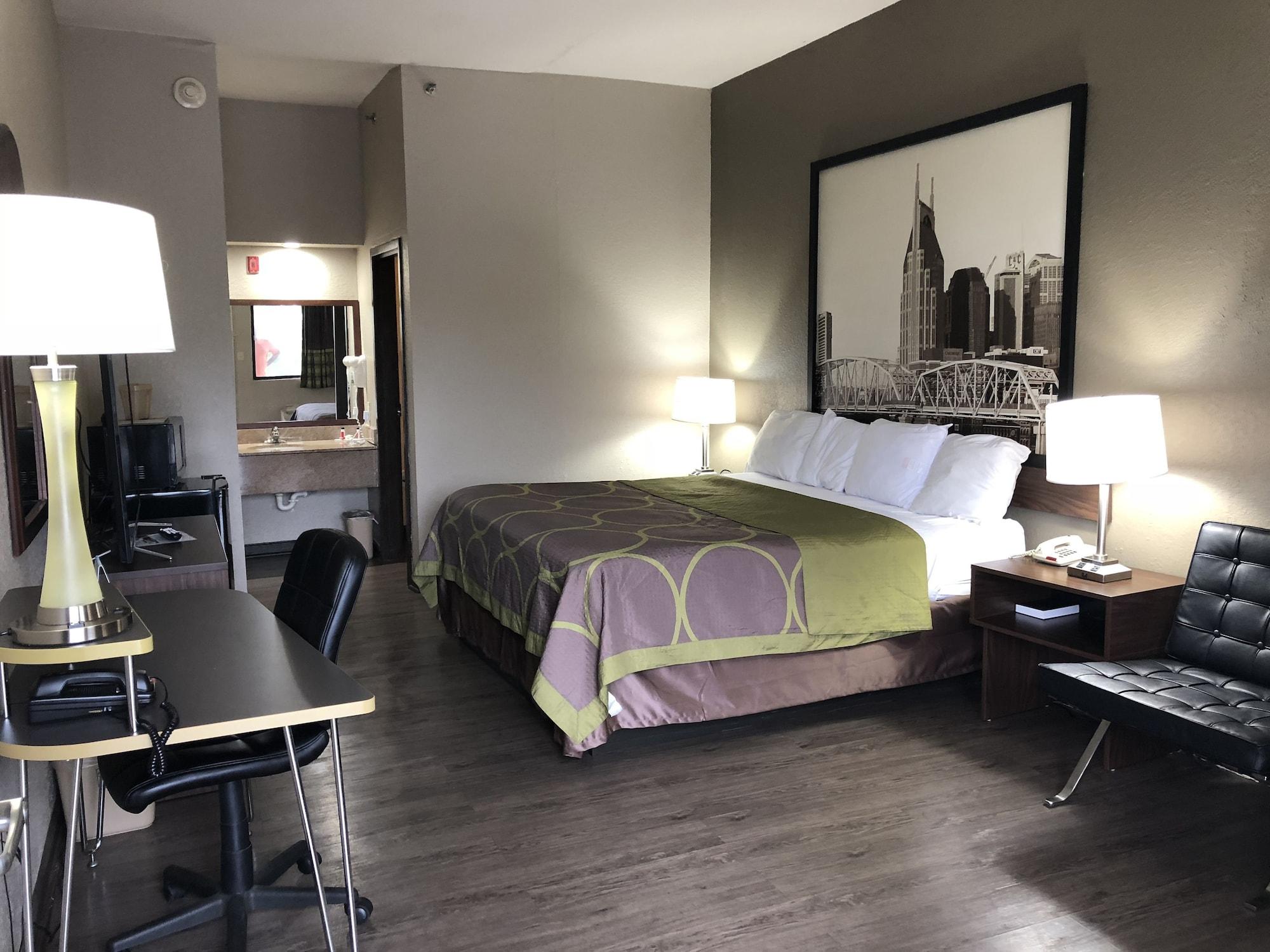Super 8 By Wyndham Columbia Hotel Bagian luar foto