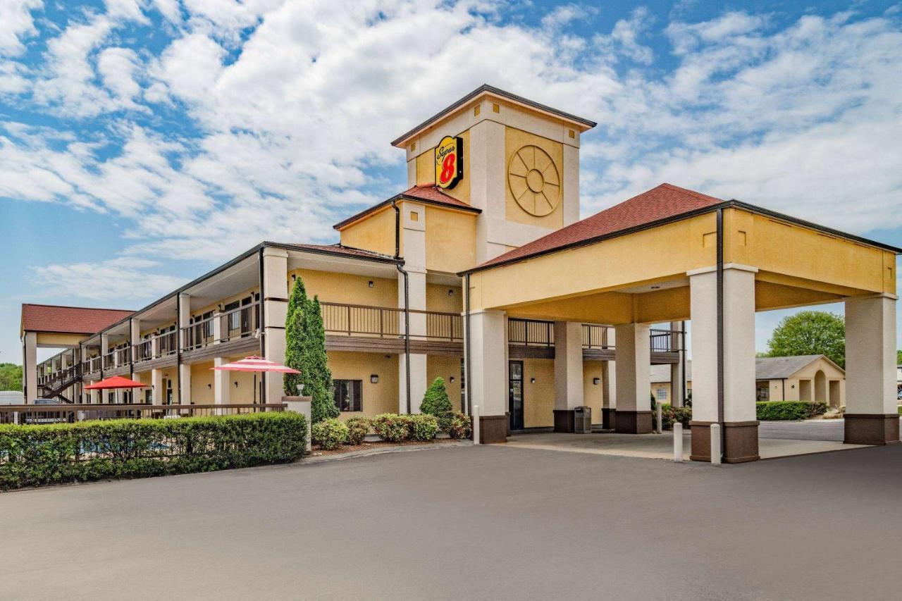 Super 8 By Wyndham Columbia Hotel Bagian luar foto