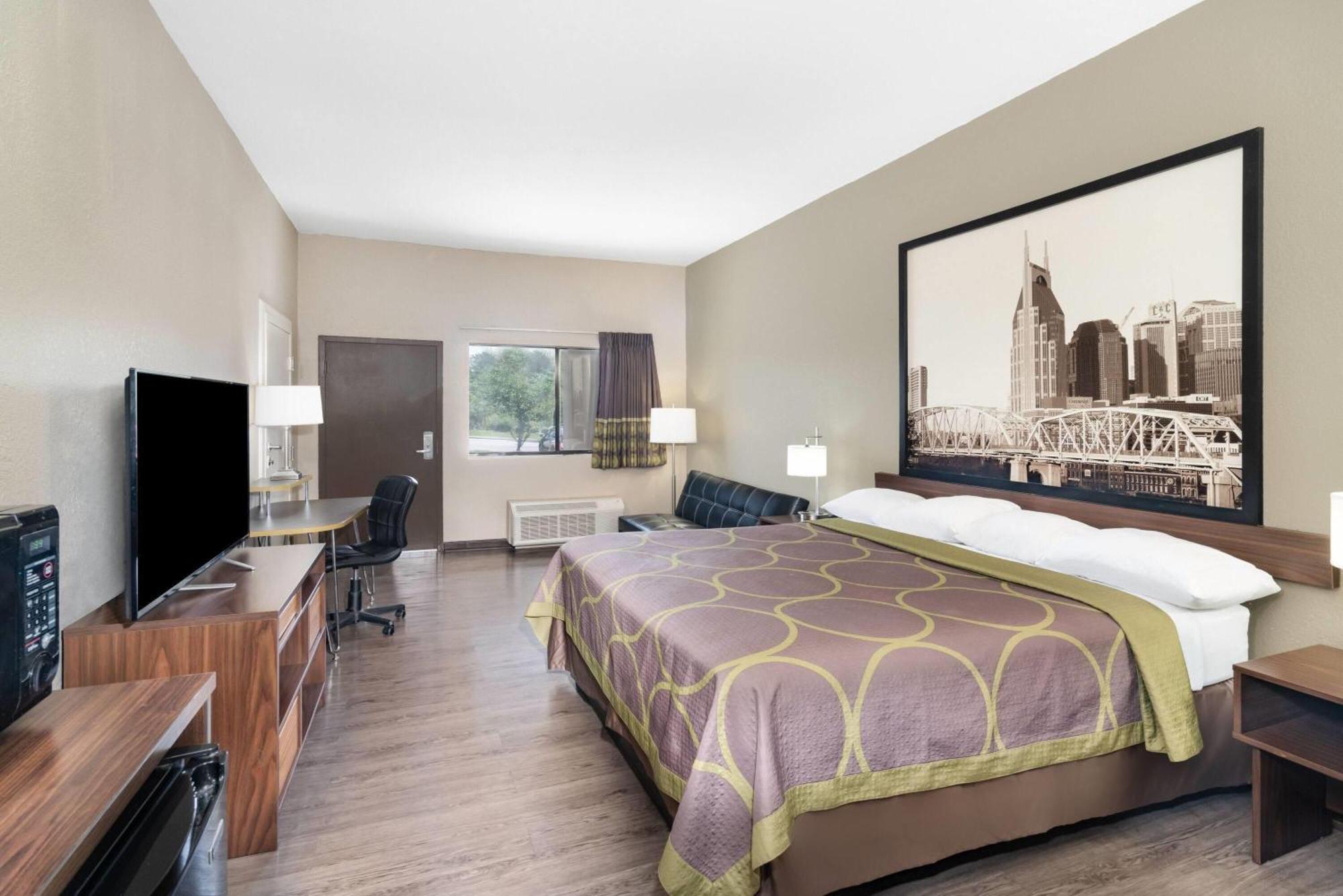 Super 8 By Wyndham Columbia Hotel Bagian luar foto