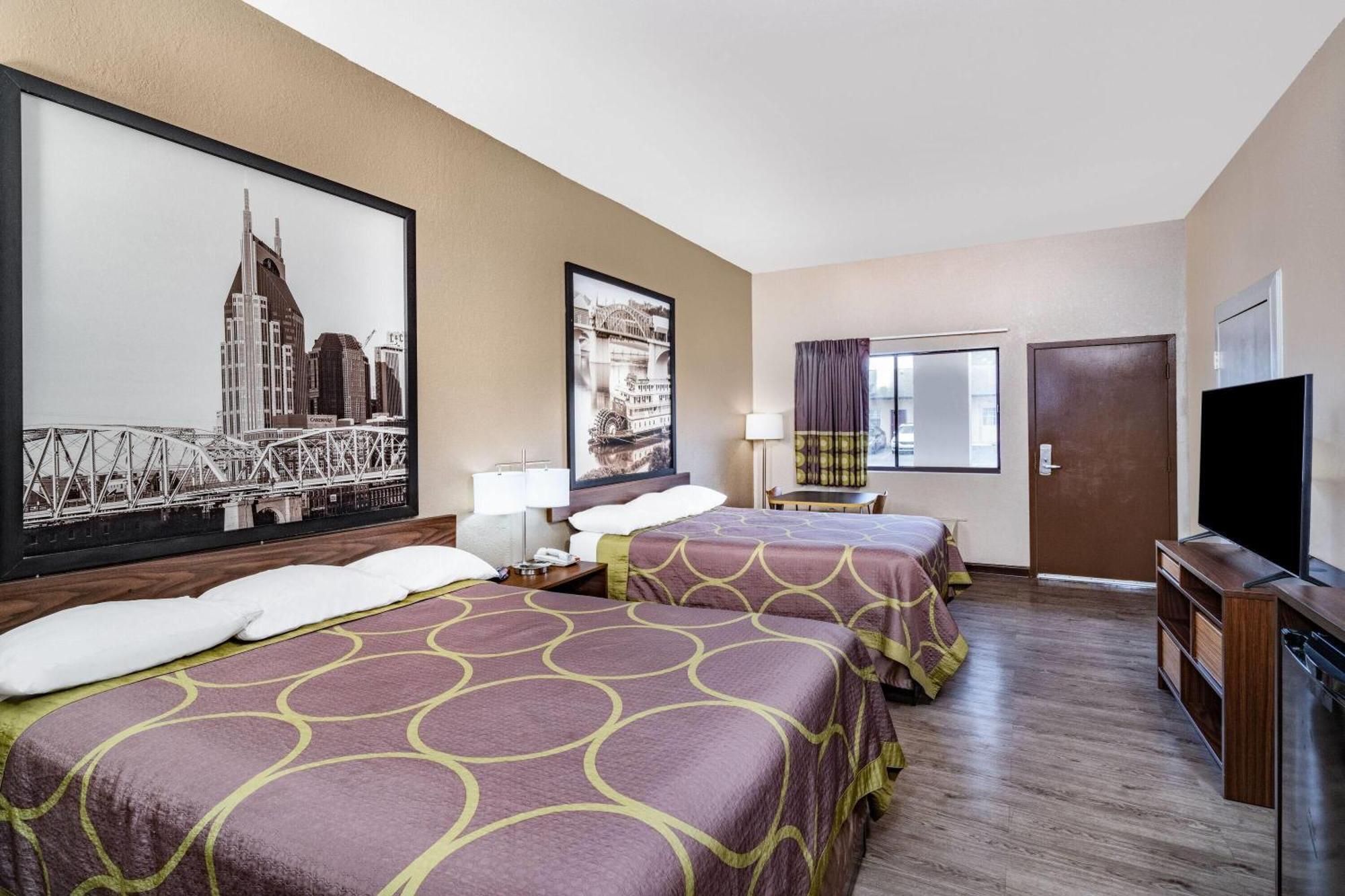 Super 8 By Wyndham Columbia Hotel Bagian luar foto